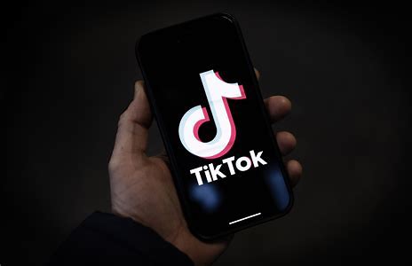 手工羽毛扇網站如何憑借傳統工藝傳承擴大流量？同行都是怎么做的？