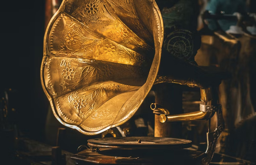 手工羽毛扇網站如何憑借傳統工藝傳承擴大流量？同行都是怎么做的？