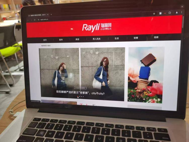 手工羽毛扇網站如何憑借傳統工藝傳承擴大流量？同行都是怎么做的？