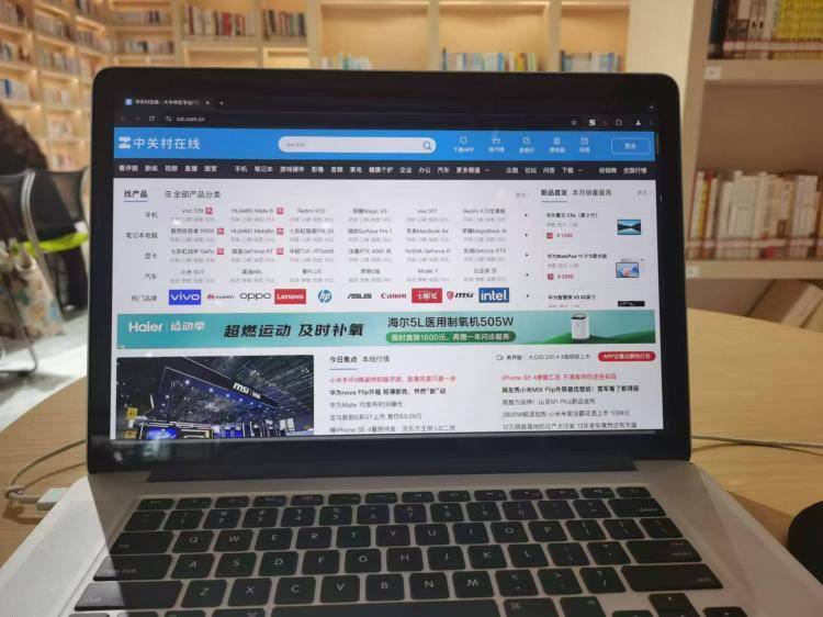 手工羽毛扇網站如何憑借傳統工藝傳承擴大流量？同行都是怎么做的？