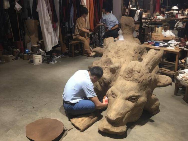 手工羽毛扇網站如何憑借傳統工藝傳承擴大流量？同行都是怎么做的？