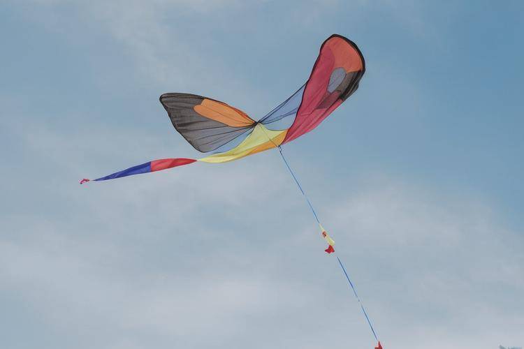 手工羽毛扇網站如何憑借傳統工藝傳承擴大流量？同行都是怎么做的？